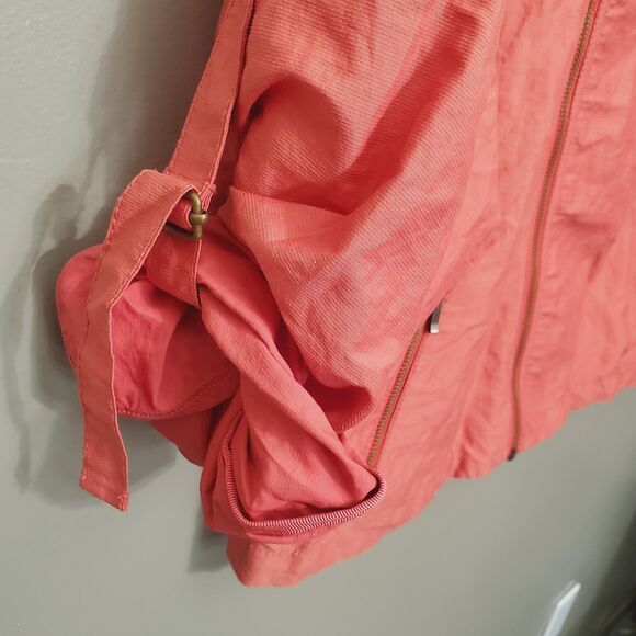 Cabi Scooter Cropped Coral Moto Jacket Size Medium Asymetrical Zipper Style 913 - Picture 5 of 12